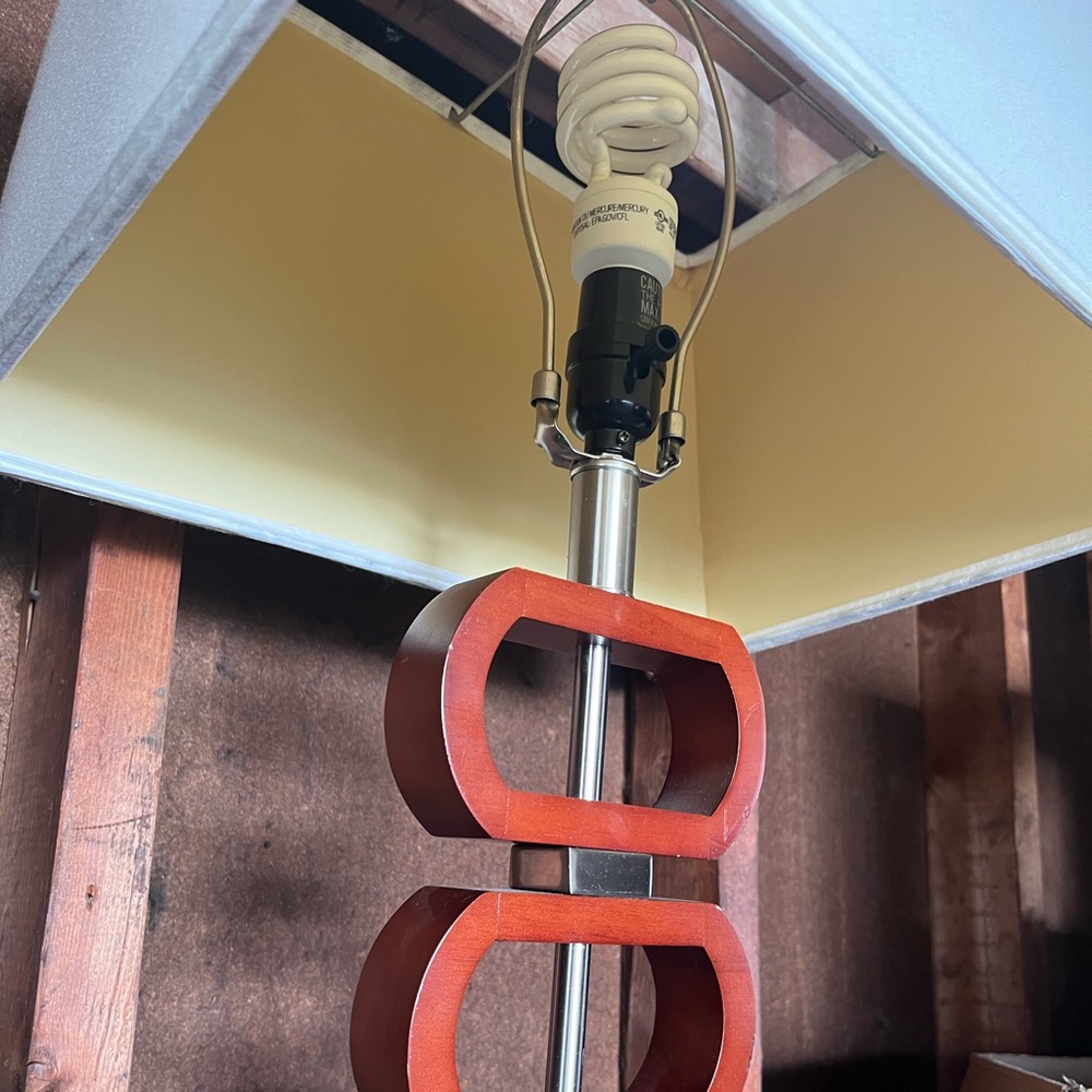 Lamp - Picture 4 of 4
